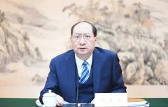 实施“百城千店”计划