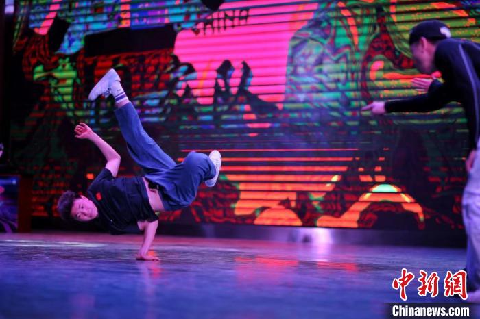 中国国家霹雳舞队公开课走进天津体育学院：聚
