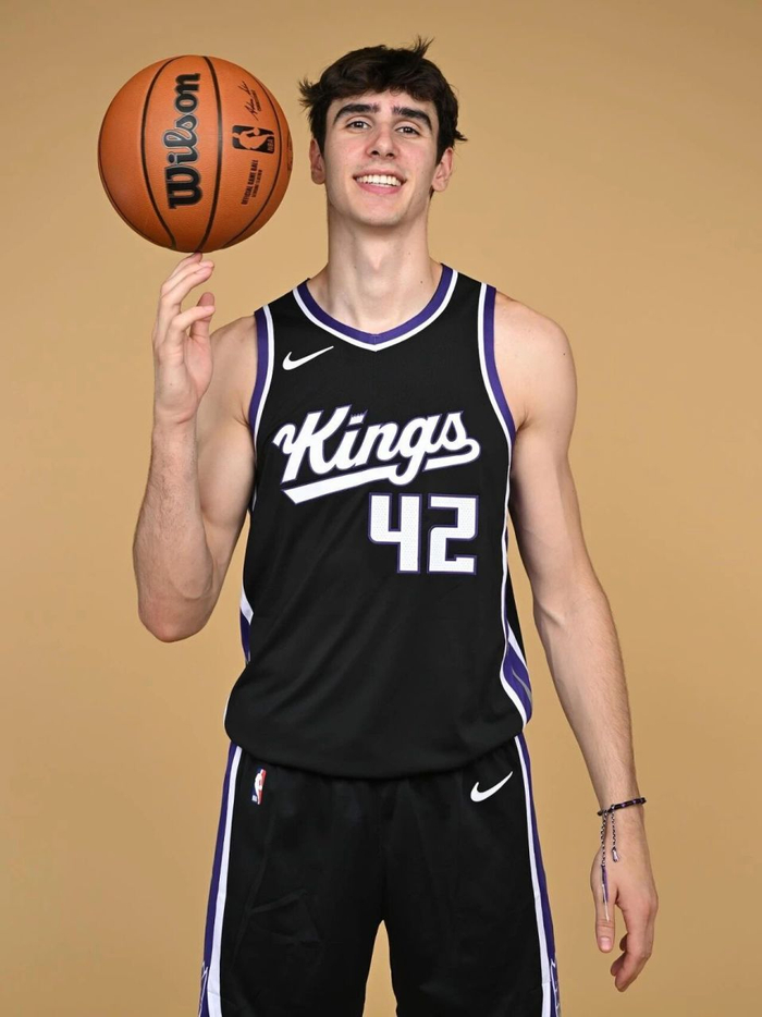 国王新秀雷诺连轰30+创队史纪录