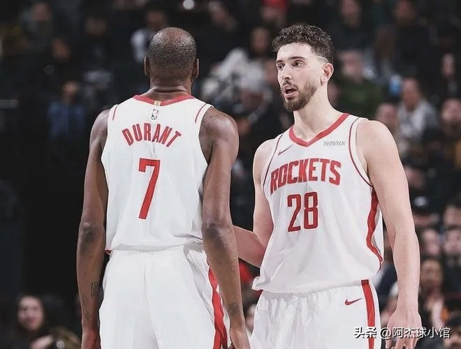 火箭队签下杜兰特后战术体系不匹配引热议