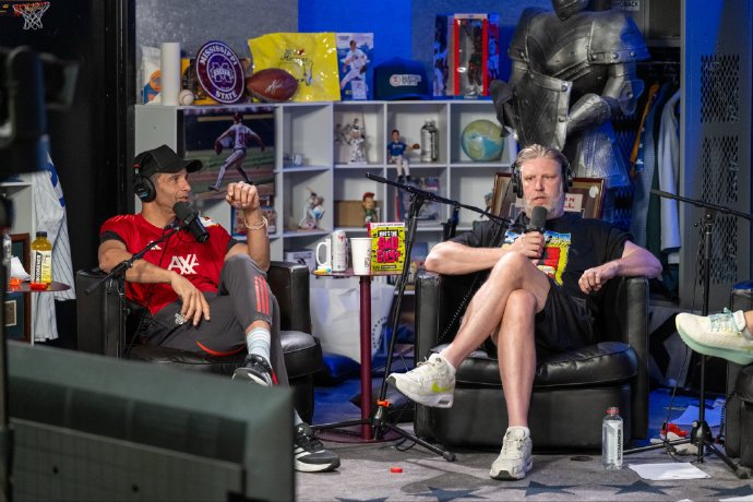 利物浦今夏引援目标曝光 斯洛特帅位稳固